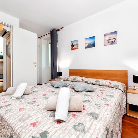 Havana - Apartment With Sea View Rovinj Kültér fotó