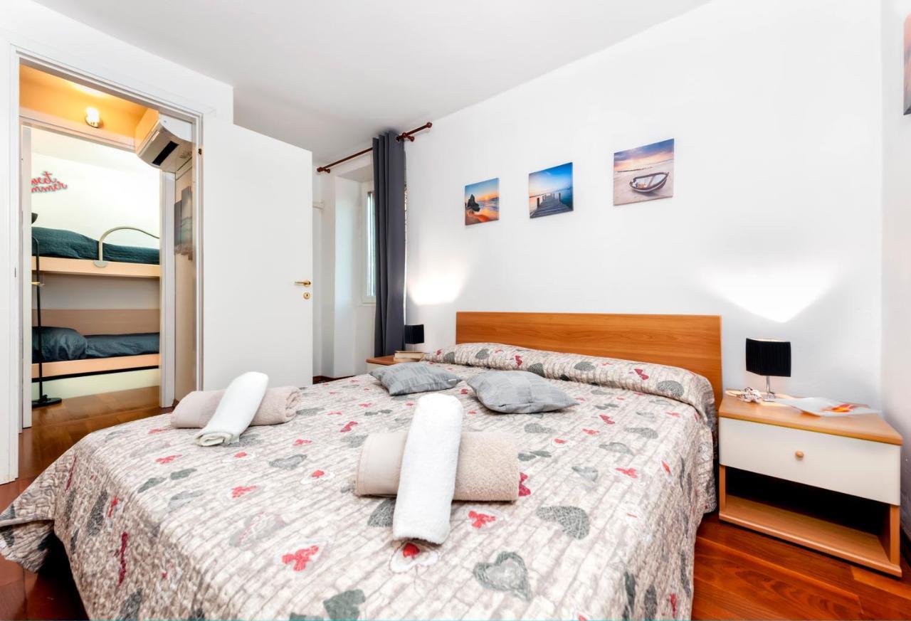 Havana - Apartment With Sea View Rovinj Kültér fotó