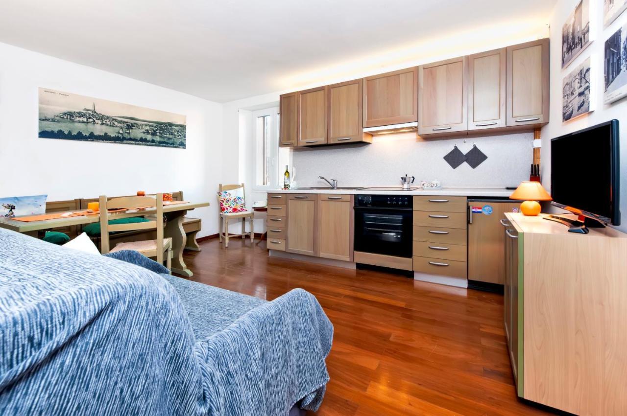 Havana - Apartment With Sea View Rovinj Kültér fotó